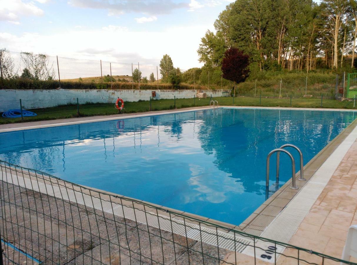 Apartamento Ribera Del Duero Reserva Tubilla del Lago Zewnętrze zdjęcie